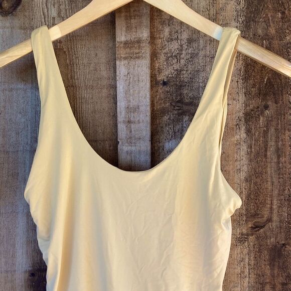Dippin’ Daisy Swimwear Scoop-neck High-cut One Piece Swimsuit- Apricot/nude - Picture 2 of 13